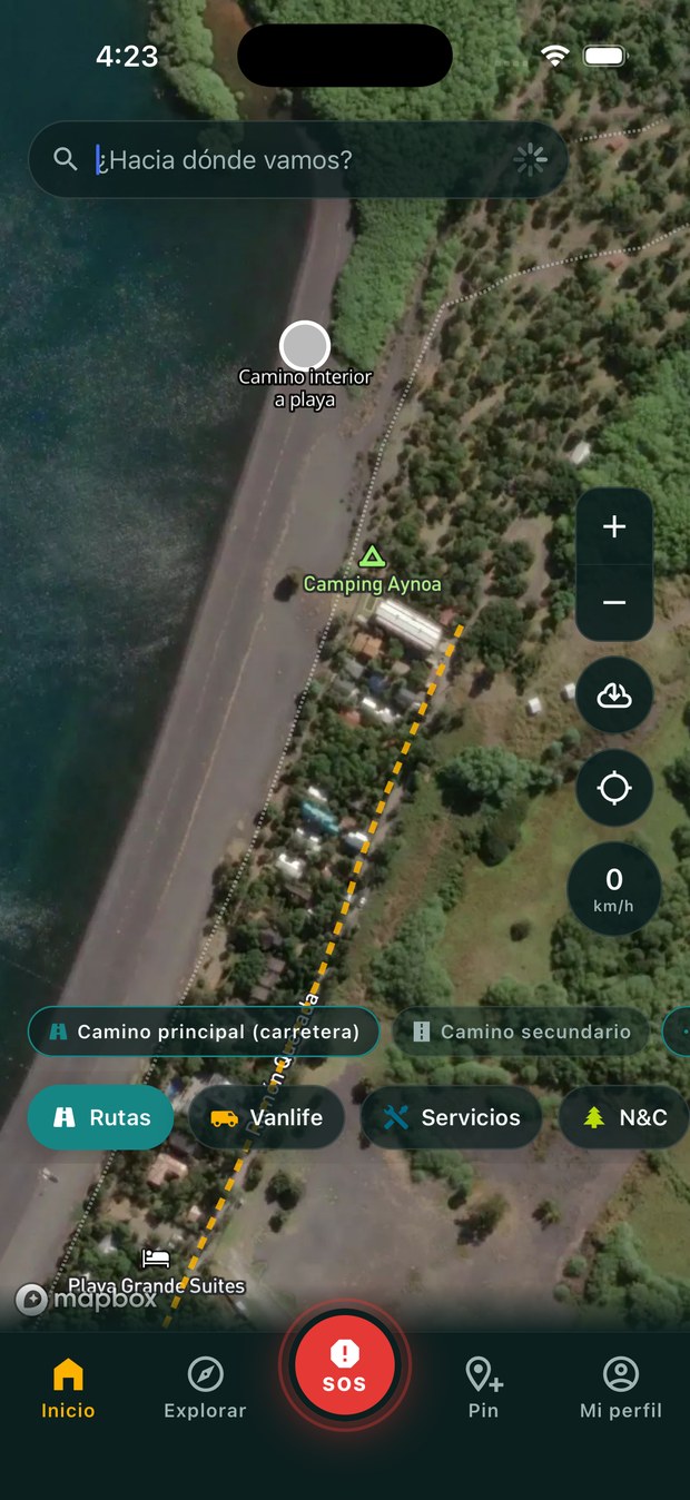 Capa Rutas activa sobre un camino de ripio